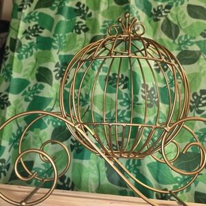 Gold Wire Pumpkin Carriage Decor